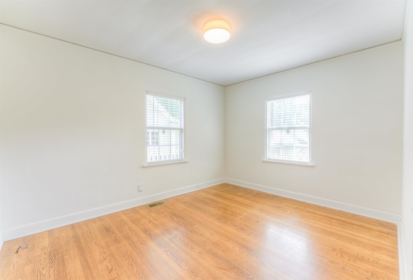 149 HOLMES ST, Memphis, Tennessee 38111, 2 Bedrooms Bedrooms, 5 Rooms Rooms,1 BathroomBathrooms,Residential,For Sale,HOLMES,10224759