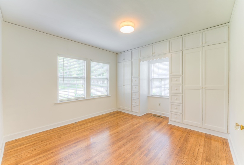 149 HOLMES ST, Memphis, Tennessee 38111, 2 Bedrooms Bedrooms, 5 Rooms Rooms,1 BathroomBathrooms,Residential,For Sale,HOLMES,10224759