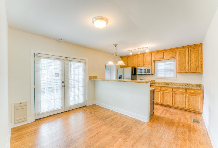 149 HOLMES ST, Memphis, Tennessee 38111, 2 Bedrooms Bedrooms, 5 Rooms Rooms,1 BathroomBathrooms,Residential,For Sale,HOLMES,10224759
