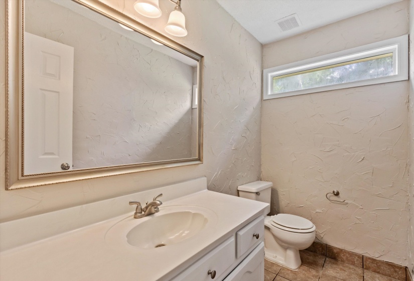 856 WOOD SHADOWS DR, Memphis, Tennessee 38018, 4 Bedrooms Bedrooms, 7 Rooms Rooms,2.1 BathroomsBathrooms,Residential,For Sale,WOOD SHADOWS,10224767