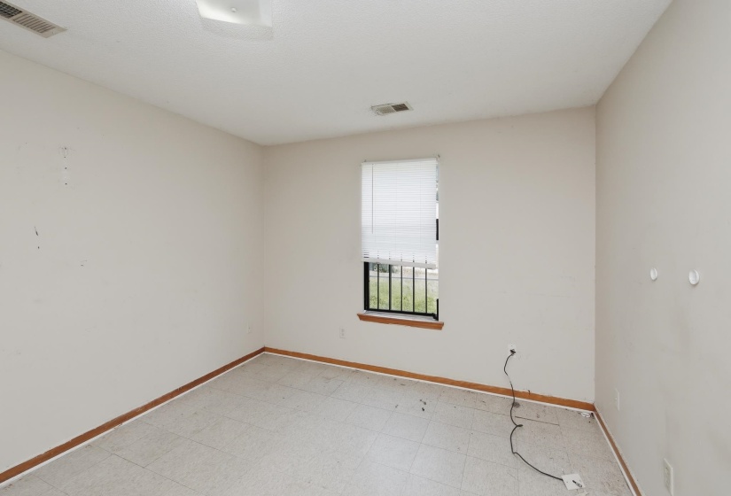 3831 BLACK FORREST DR, Memphis, Tennessee 38128, 3 Bedrooms Bedrooms, 5 Rooms Rooms,2 BathroomsBathrooms,Residential,For Sale,BLACK FORREST,10224770