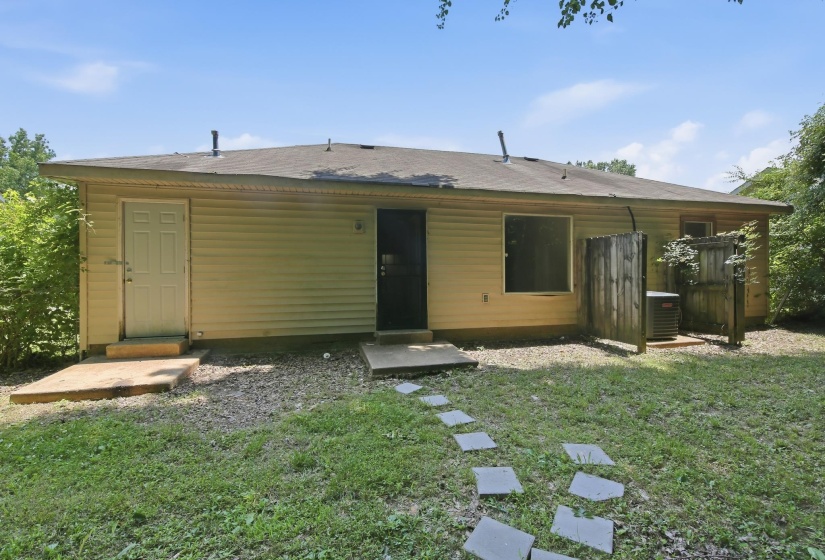 3831 BLACK FORREST DR, Memphis, Tennessee 38128, 3 Bedrooms Bedrooms, 5 Rooms Rooms,2 BathroomsBathrooms,Residential,For Sale,BLACK FORREST,10224770