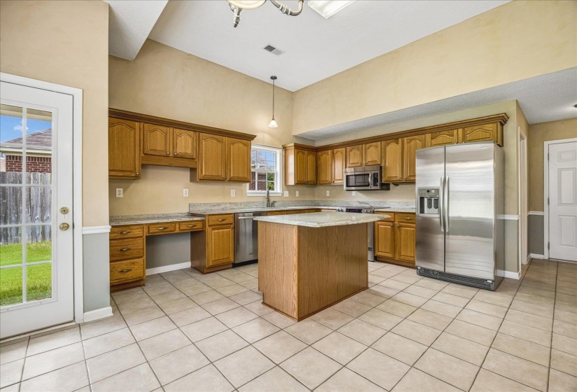 11634 BELLE MANOR DR, Arlington, Tennessee 38002, 4 Bedrooms Bedrooms, 8 Rooms Rooms,3 BathroomsBathrooms,Residential,For Sale,BELLE MANOR,10224771