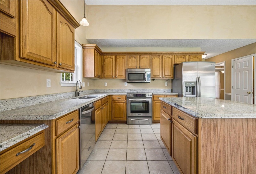 11634 BELLE MANOR DR, Arlington, Tennessee 38002, 4 Bedrooms Bedrooms, 8 Rooms Rooms,3 BathroomsBathrooms,Residential,For Sale,BELLE MANOR,10224771