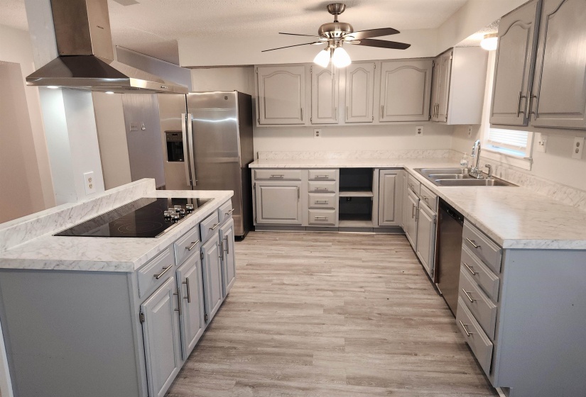 7188 PLEASANT RIDGE DR, Unincorporated, Tennessee 38002, 4 Bedrooms Bedrooms, 9 Rooms Rooms,2.1 BathroomsBathrooms,Rental Properties,For Sale,PLEASANT RIDGE,10224794