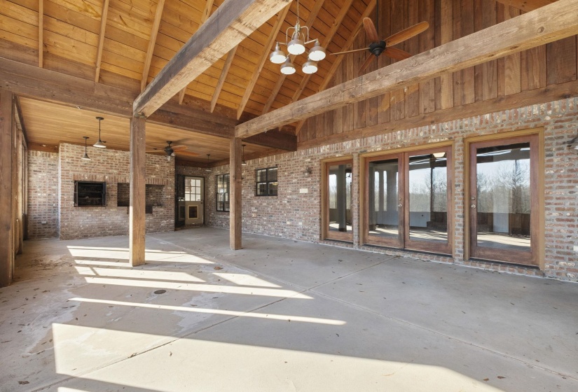View of patio / terrace featuring ceiling fan