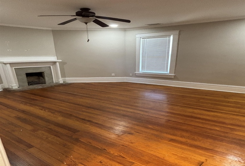 2183 HARBERT AVE, Memphis, Tennessee 38104, 4 Bedroom Bedrooms, 8 Room Rooms,2.1 BathroomBathrooms,Residential,For Sale,HARBERT,0,10221082