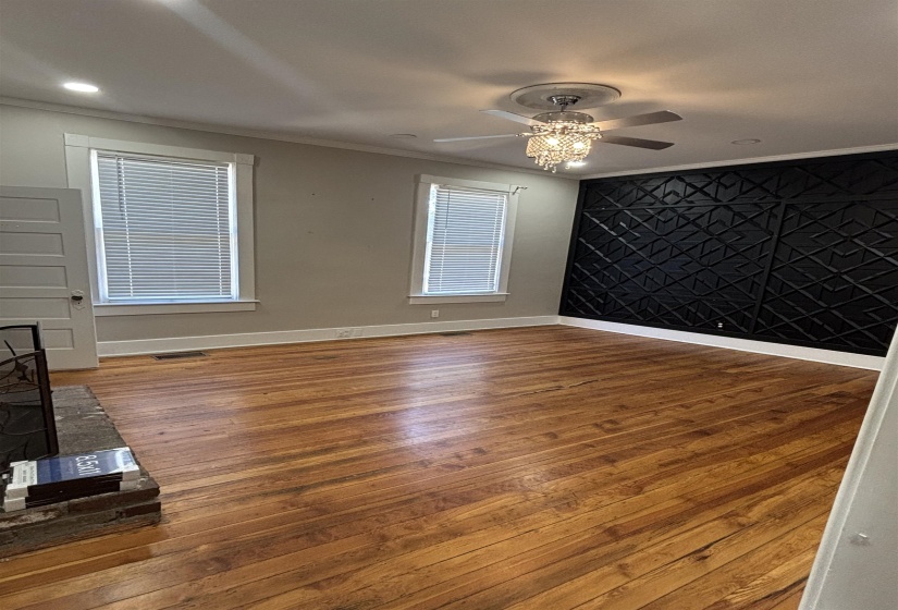 2183 HARBERT AVE, Memphis, Tennessee 38104, 4 Bedroom Bedrooms, 8 Room Rooms,2.1 BathroomBathrooms,Residential,For Sale,HARBERT,0,10221082