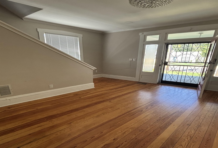 2183 HARBERT AVE, Memphis, Tennessee 38104, 4 Bedroom Bedrooms, 8 Room Rooms,2.1 BathroomBathrooms,Residential,For Sale,HARBERT,0,10221082