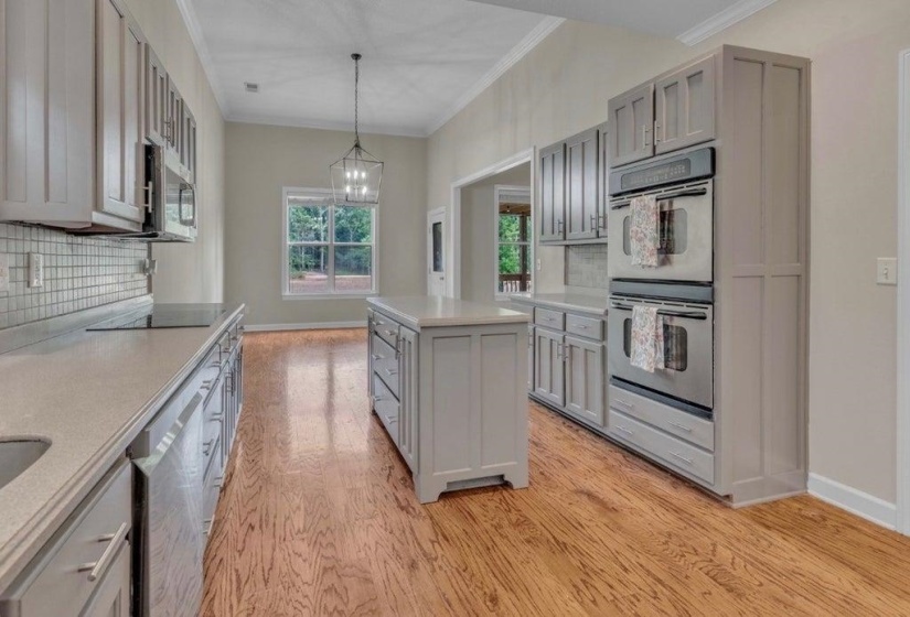 9441 LAKE BRIDGE DR, Lakeland, Tennessee 38002, 4 Bedrooms Bedrooms, 10 Rooms Rooms,4 BathroomsBathrooms,Residential,For Sale,LAKE BRIDGE,10224786