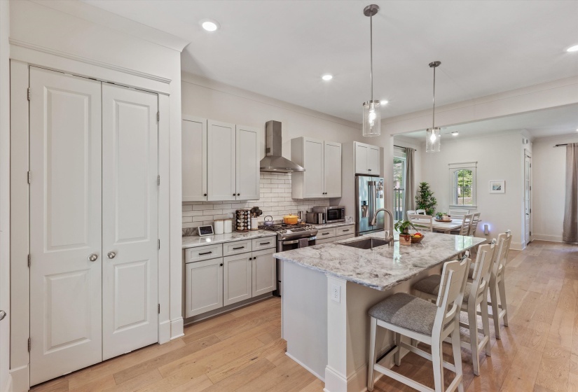 378 ELLSWORTH ST, Memphis, Tennessee 38111, 4 Bedrooms Bedrooms, 9 Rooms Rooms,3 BathroomsBathrooms,Residential,For Sale,ELLSWORTH,10224791