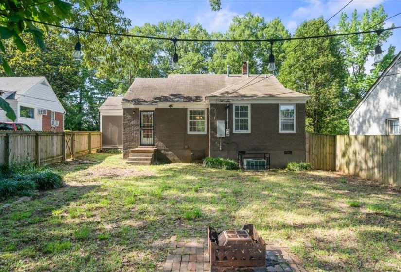 3633 GALLOWAY AVE, Memphis, Tennessee 38122, 2 Bedrooms Bedrooms, 6 Rooms Rooms,1 BathroomBathrooms,Residential,For Sale,GALLOWAY,10224792