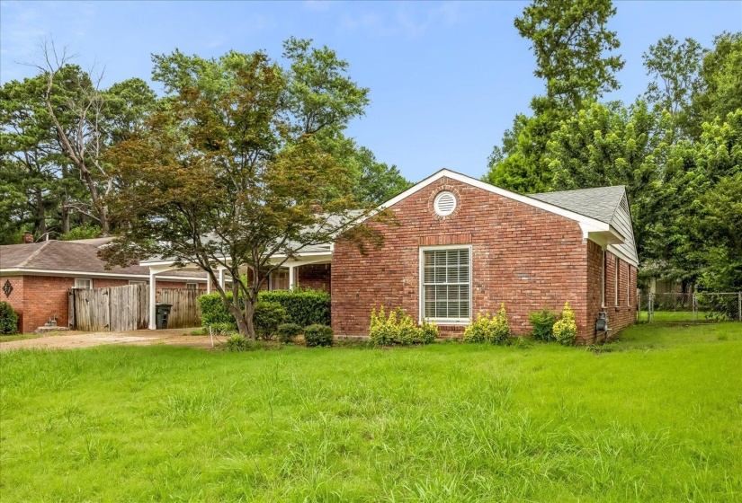 5304 QUINCE RD, Memphis, Tennessee 38117, 3 Bedrooms Bedrooms, 7 Rooms Rooms,2 BathroomsBathrooms,Residential,For Sale,QUINCE,10224796