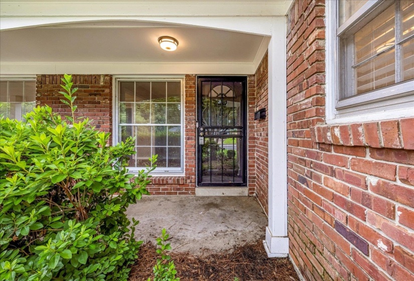 5304 QUINCE RD, Memphis, Tennessee 38117, 3 Bedrooms Bedrooms, 7 Rooms Rooms,2 BathroomsBathrooms,Residential,For Sale,QUINCE,10224796