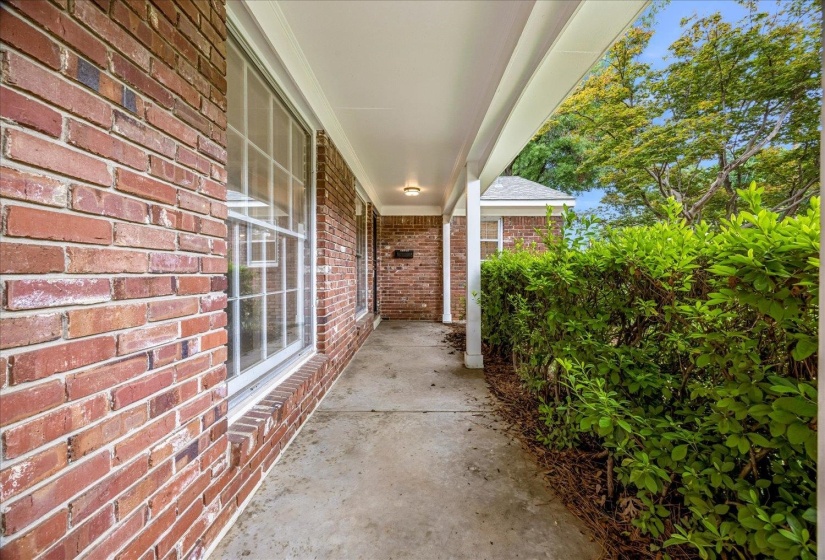 5304 QUINCE RD, Memphis, Tennessee 38117, 3 Bedrooms Bedrooms, 7 Rooms Rooms,2 BathroomsBathrooms,Residential,For Sale,QUINCE,10224796