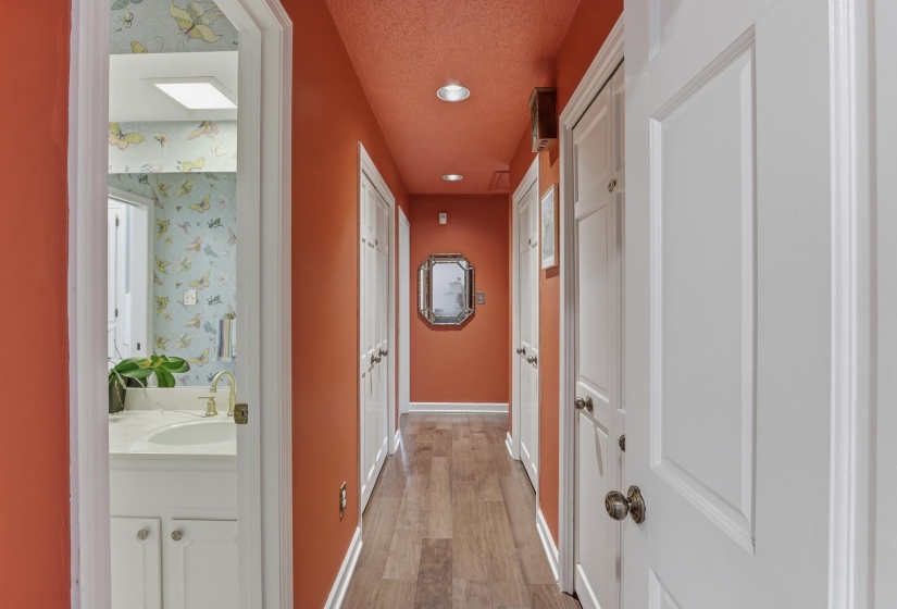 5739 ASHBRIAR AVE, Memphis, Tennessee 38120, 3 Bedrooms Bedrooms, 7 Rooms Rooms,2 BathroomsBathrooms,Residential,For Sale,ASHBRIAR,10224798