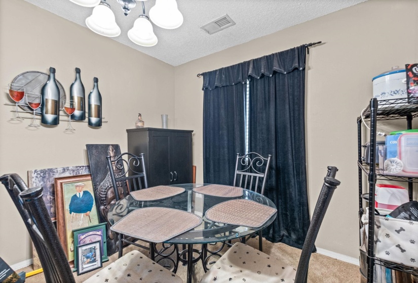 Recessed ceiling vent