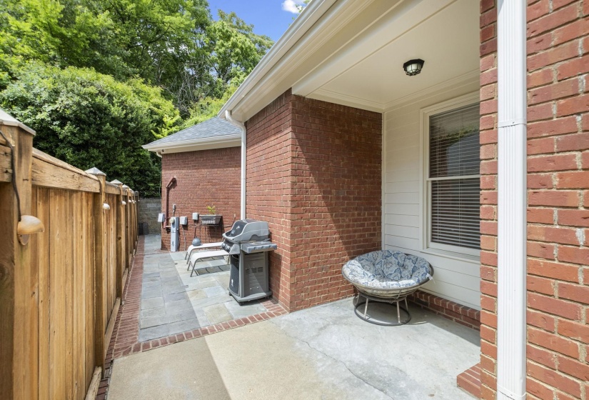 1918 ELZEY AVE, Memphis, Tennessee 38104, 3 Bedrooms Bedrooms, 7 Rooms Rooms,2.1 BathroomsBathrooms,Residential,For Sale,ELZEY,10224532