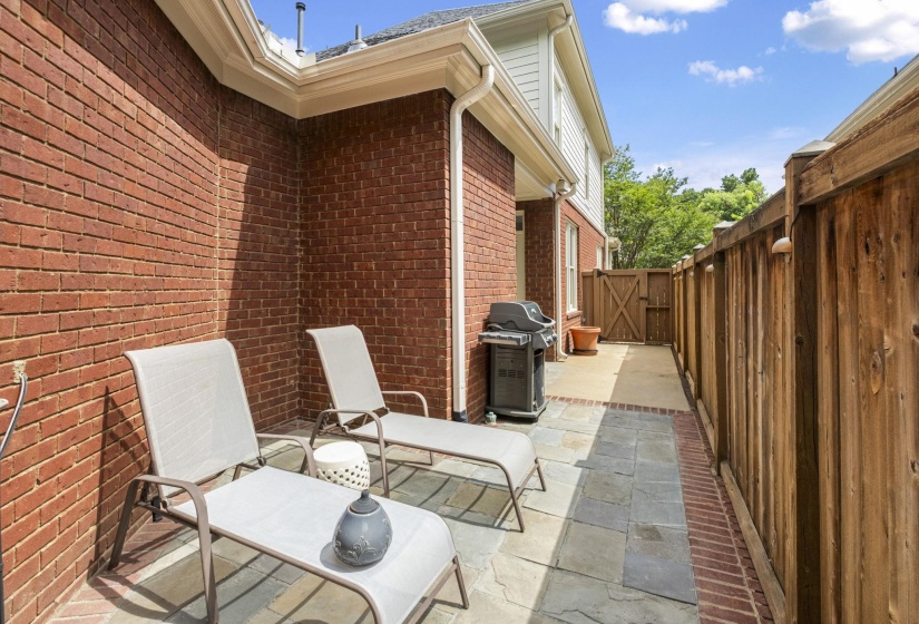 1918 ELZEY AVE, Memphis, Tennessee 38104, 3 Bedrooms Bedrooms, 7 Rooms Rooms,2.1 BathroomsBathrooms,Residential,For Sale,ELZEY,10224532
