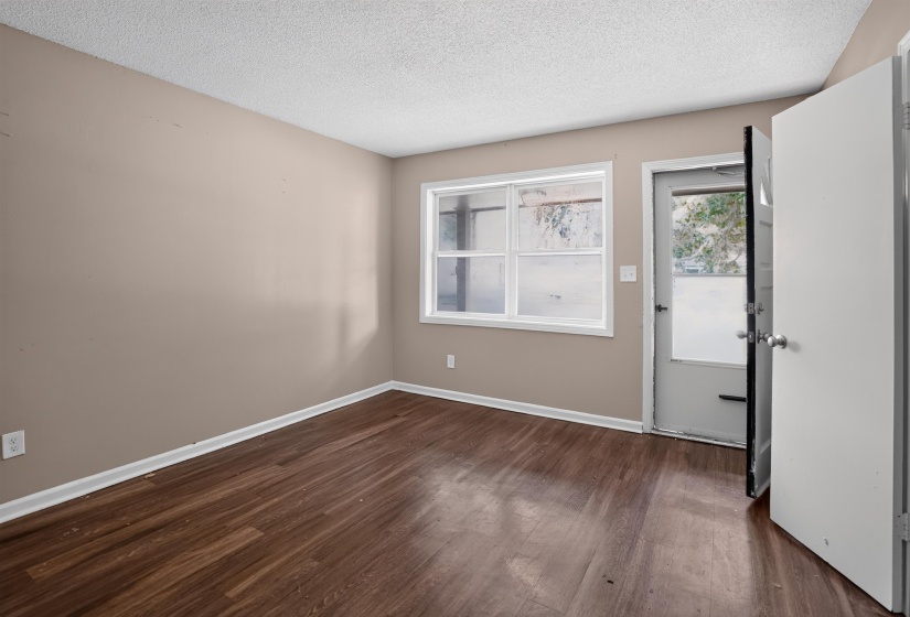 3242 MARKLEY ST, Memphis, Tennessee 38127, 3 Bedrooms Bedrooms, 6 Rooms Rooms,1.1 BathroomsBathrooms,Residential,For Sale,MARKLEY,10224775