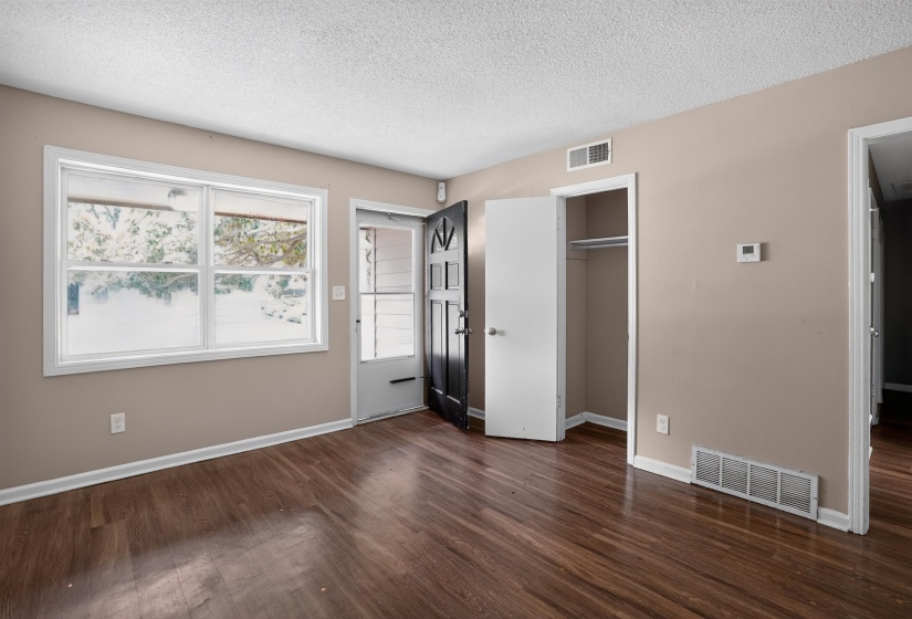 3242 MARKLEY ST, Memphis, Tennessee 38127, 3 Bedrooms Bedrooms, 6 Rooms Rooms,1.1 BathroomsBathrooms,Residential,For Sale,MARKLEY,10224775