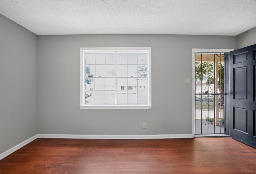 3520 LEHI DR, Memphis, Tennessee 38128, 4 Bedrooms Bedrooms, 7 Rooms Rooms,2 BathroomsBathrooms,Residential,For Sale,LEHI,10224776