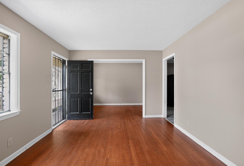 3520 LEHI DR, Memphis, Tennessee 38128, 4 Bedrooms Bedrooms, 7 Rooms Rooms,2 BathroomsBathrooms,Residential,For Sale,LEHI,10224776