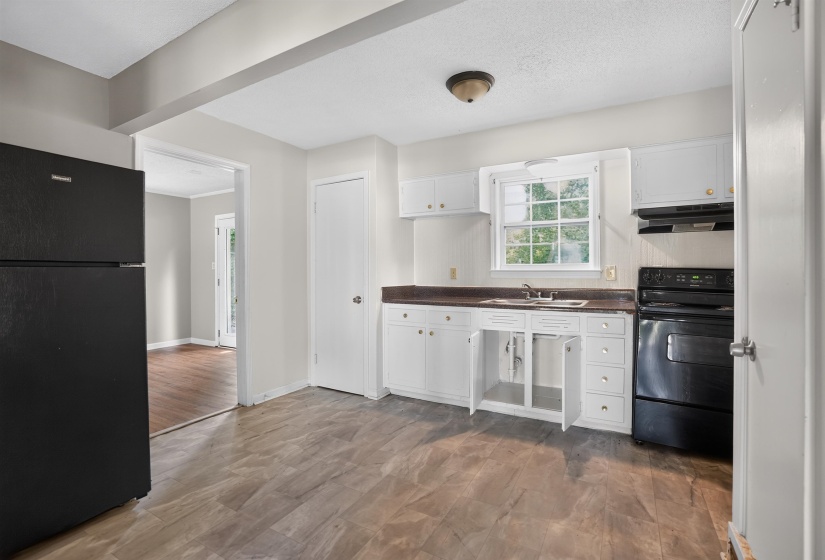 3520 LEHI DR, Memphis, Tennessee 38128, 4 Bedrooms Bedrooms, 7 Rooms Rooms,2 BathroomsBathrooms,Residential,For Sale,LEHI,10224776