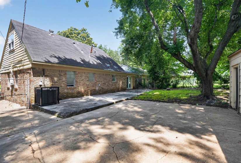 3520 LEHI DR, Memphis, Tennessee 38128, 4 Bedrooms Bedrooms, 7 Rooms Rooms,2 BathroomsBathrooms,Residential,For Sale,LEHI,10224776