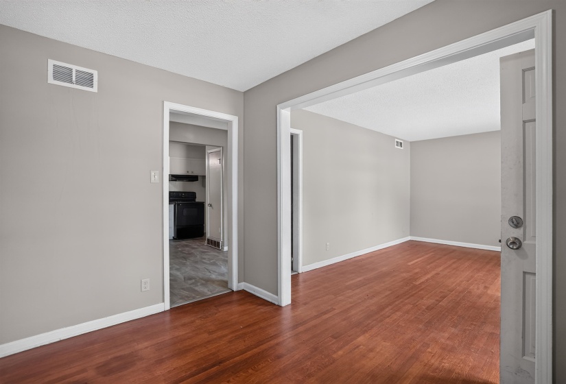 3520 LEHI DR, Memphis, Tennessee 38128, 4 Bedrooms Bedrooms, 7 Rooms Rooms,2 BathroomsBathrooms,Residential,For Sale,LEHI,10224776
