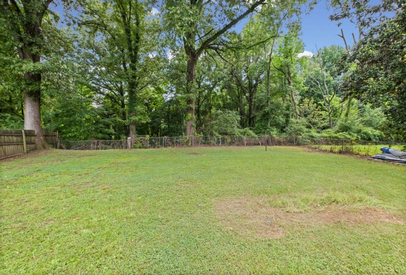 645 DELLROSE DR, Memphis, Tennessee 38116, 4 Bedrooms Bedrooms, 7 Rooms Rooms,2 BathroomsBathrooms,Residential,For Sale,DELLROSE,10224780