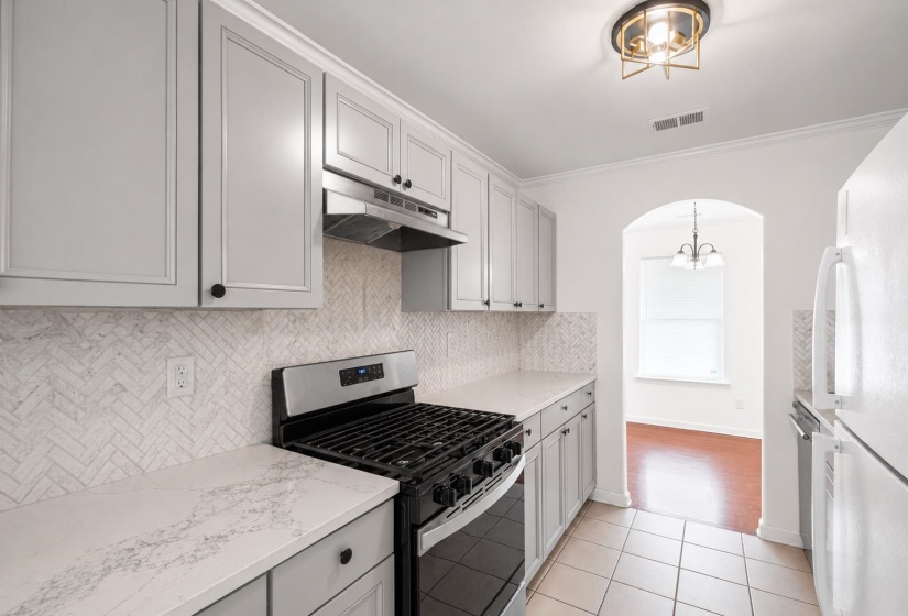 645 DELLROSE DR, Memphis, Tennessee 38116, 4 Bedrooms Bedrooms, 7 Rooms Rooms,2 BathroomsBathrooms,Residential,For Sale,DELLROSE,10224780