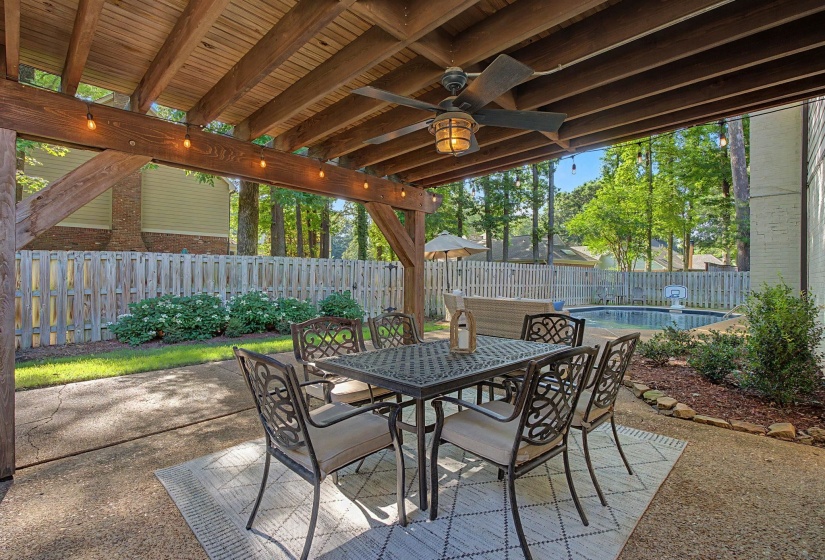8790 KNOB OAK CV, Germantown, Tennessee 38139, 4 Bedrooms Bedrooms, 7 Rooms Rooms,2.1 BathroomsBathrooms,Residential,For Sale,KNOB OAK,10224781