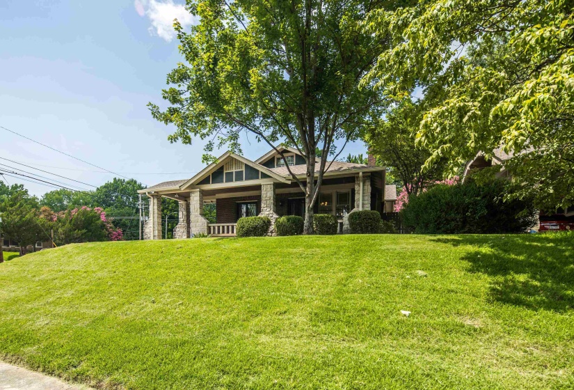 1852 LYNDALE AVE, Memphis, Tennessee 38107, 3 Bedrooms Bedrooms, 7 Rooms Rooms,2 BathroomsBathrooms,Residential,For Sale,LYNDALE,10224814