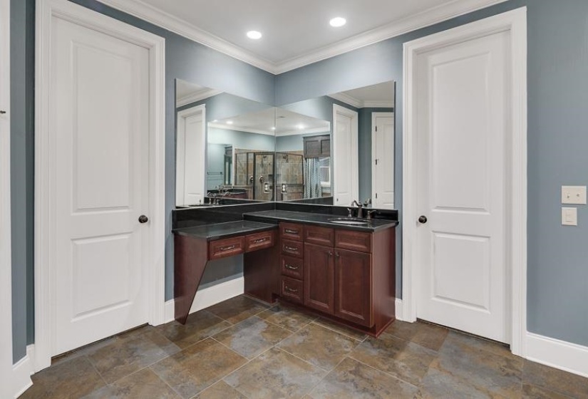 10227 MATWOOD OAK DR, Lakeland, Tennessee 38002, 5 Bedrooms Bedrooms, 10 Rooms Rooms,4.1 BathroomsBathrooms,Rental Properties,For Sale,MATWOOD OAK,10224844