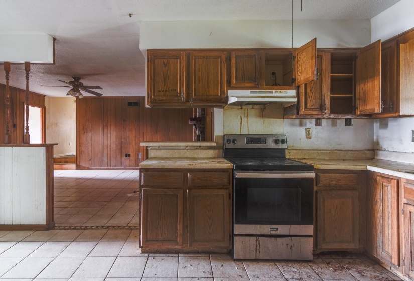5134 SCOTTSDALE AVE, Memphis, Tennessee 38118, 4 Bedroom Bedrooms, 9 Room Rooms,2 BathroomBathrooms,Residential,For Sale,SCOTTSDALE,0,10216374