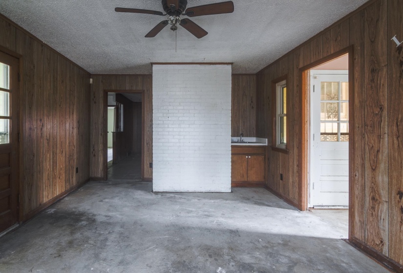 5134 SCOTTSDALE AVE, Memphis, Tennessee 38118, 4 Bedroom Bedrooms, 9 Room Rooms,2 BathroomBathrooms,Residential,For Sale,SCOTTSDALE,0,10216374
