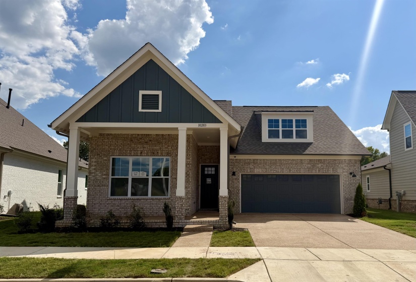 10283 LOUANNE DR, Collierville, Tennessee 38017, 4 Bedroom Bedrooms, 10 Room Rooms,3.1 BathroomBathrooms,Residential,For Sale,LOUANNE,0,10220188