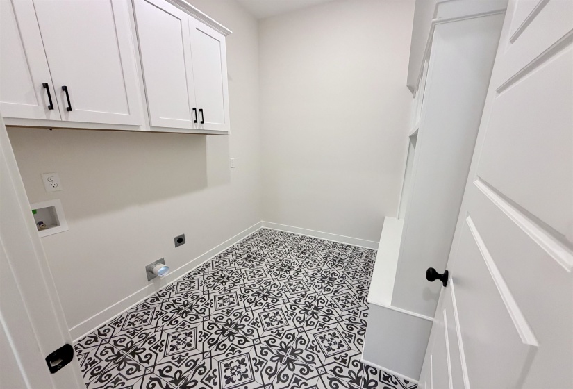 10283 LOUANNE DR, Collierville, Tennessee 38017, 4 Bedroom Bedrooms, 10 Room Rooms,3.1 BathroomBathrooms,Residential,For Sale,LOUANNE,0,10220188