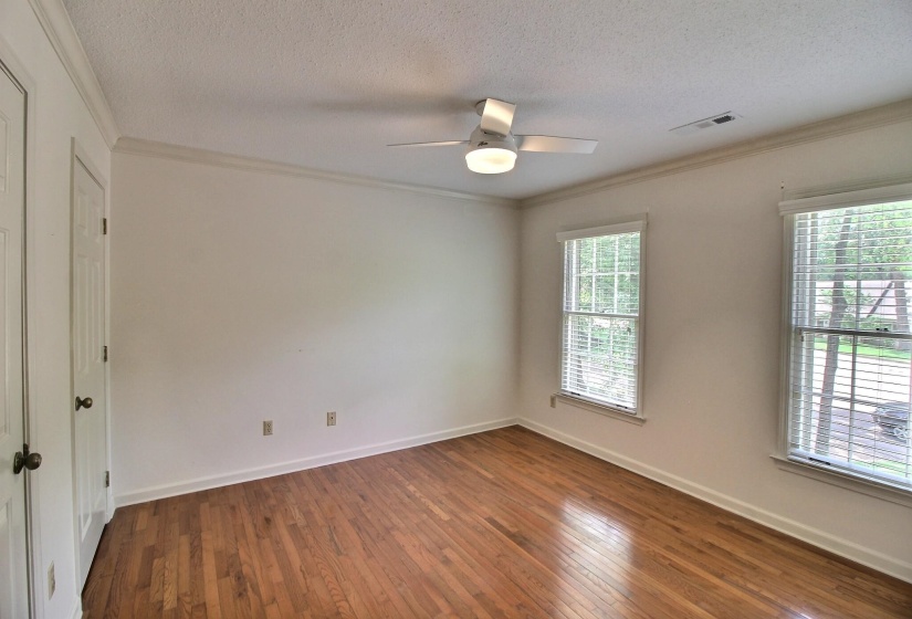 7982 DOVIE LN, Germantown, Tennessee 38138, 3 Bedrooms Bedrooms, 8 Rooms Rooms,2.1 BathroomsBathrooms,Residential,For Sale,DOVIE,10224825