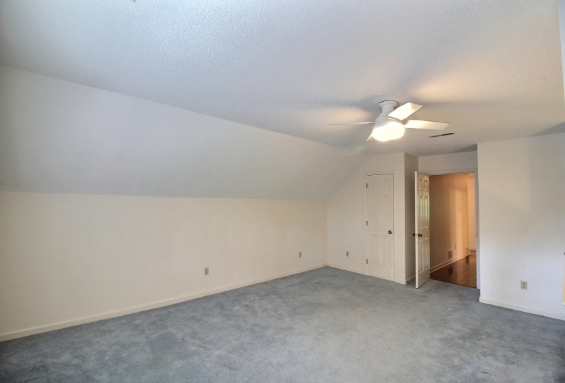 7982 DOVIE LN, Germantown, Tennessee 38138, 3 Bedrooms Bedrooms, 8 Rooms Rooms,2.1 BathroomsBathrooms,Residential,For Sale,DOVIE,10224825