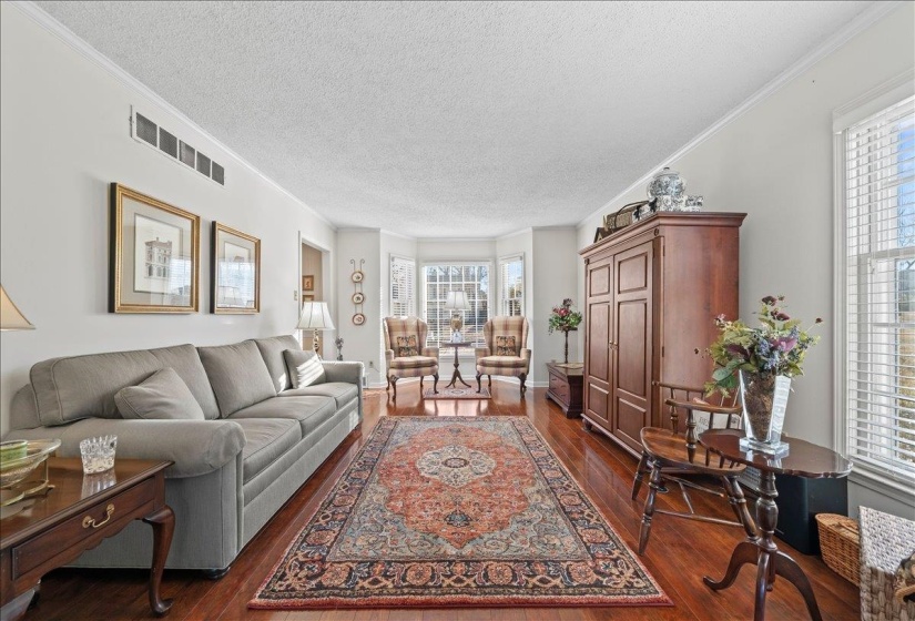 7956 GAYLE LN, Germantown, Tennessee 38138, 4 Bedrooms Bedrooms, 8 Rooms Rooms,2.1 BathroomsBathrooms,Residential,For Sale,GAYLE,10224828