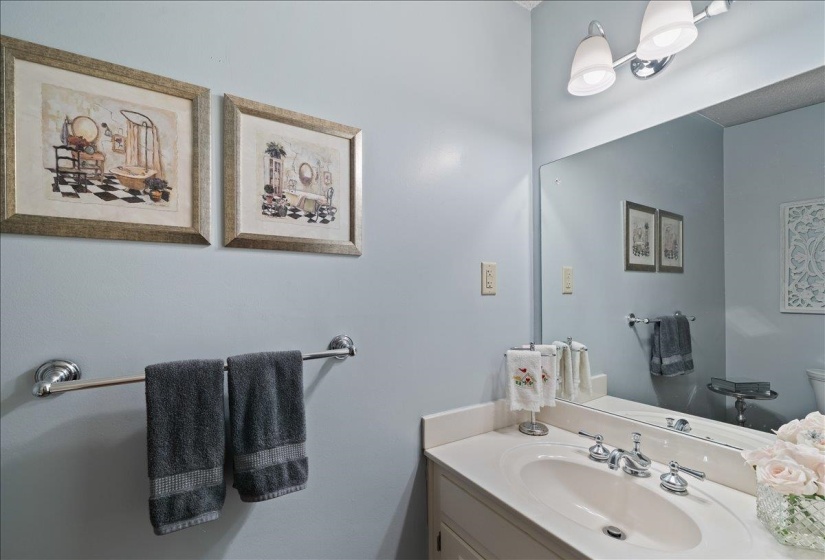 7956 GAYLE LN, Germantown, Tennessee 38138, 4 Bedrooms Bedrooms, 8 Rooms Rooms,2.1 BathroomsBathrooms,Residential,For Sale,GAYLE,10224828