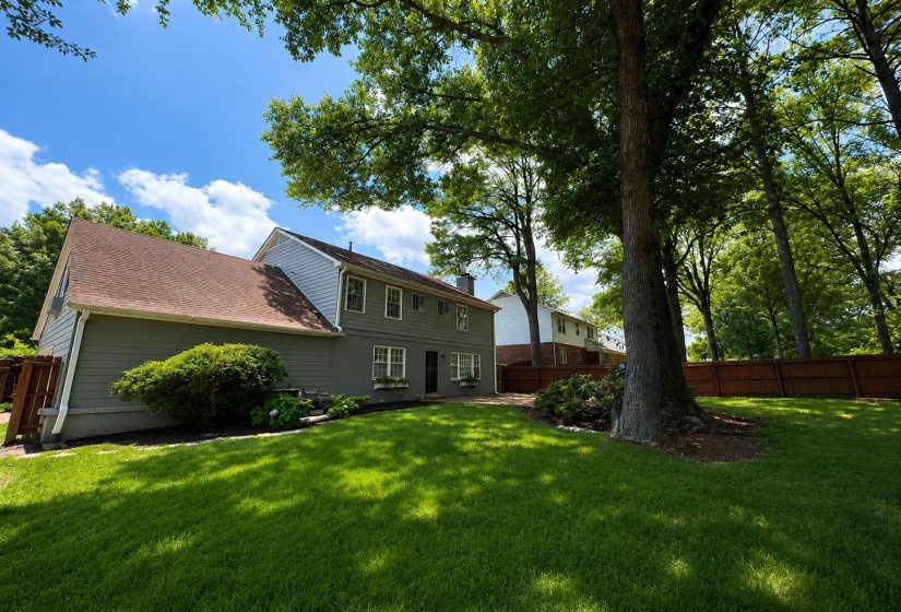 7956 GAYLE LN, Germantown, Tennessee 38138, 4 Bedrooms Bedrooms, 8 Rooms Rooms,2.1 BathroomsBathrooms,Residential,For Sale,GAYLE,10224828
