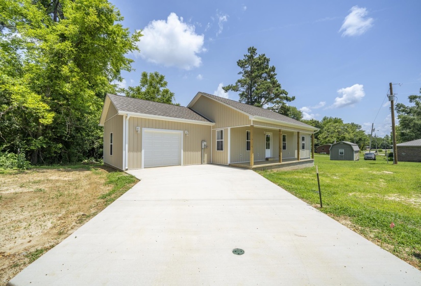 231 CLAUSEL LN, Adamsville, Tennessee 38310, 3 Bedrooms Bedrooms, 8 Rooms Rooms,2 BathroomsBathrooms,Residential,For Sale,CLAUSEL,10224829