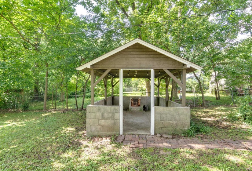 576 GRAHAM ST, Memphis, Tennessee 38111, 2 Bedrooms Bedrooms, 5 Rooms Rooms,1 BathroomBathrooms,Residential,For Sale,GRAHAM,10224830