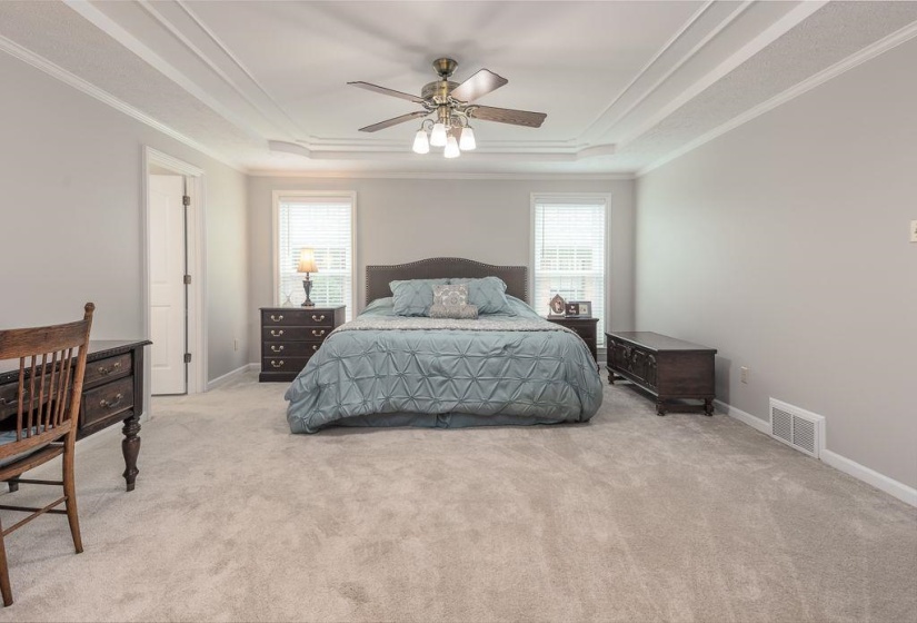 6424 HAWKS CALL LN, Bartlett, Tennessee 38135, 4 Bedrooms Bedrooms, 10 Rooms Rooms,3.1 BathroomsBathrooms,Residential,For Sale,HAWKS CALL,10224839