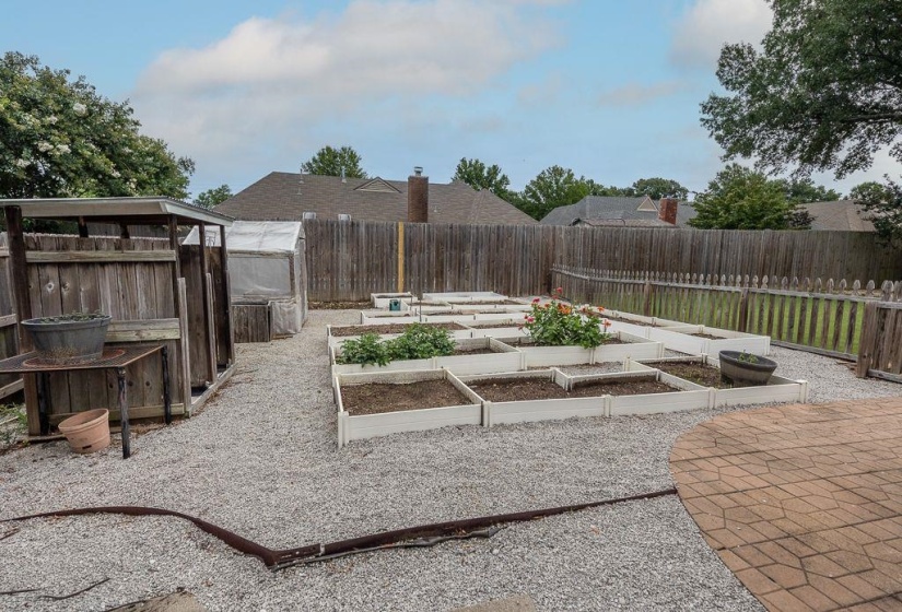 6424 HAWKS CALL LN, Bartlett, Tennessee 38135, 4 Bedrooms Bedrooms, 10 Rooms Rooms,3.1 BathroomsBathrooms,Residential,For Sale,HAWKS CALL,10224839