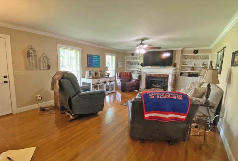 90 JAGGERS LN, Savannah, Tennessee 38372, 4 Bedrooms Bedrooms, 11 Rooms Rooms,3 BathroomsBathrooms,Residential,For Sale,JAGGERS,10224849