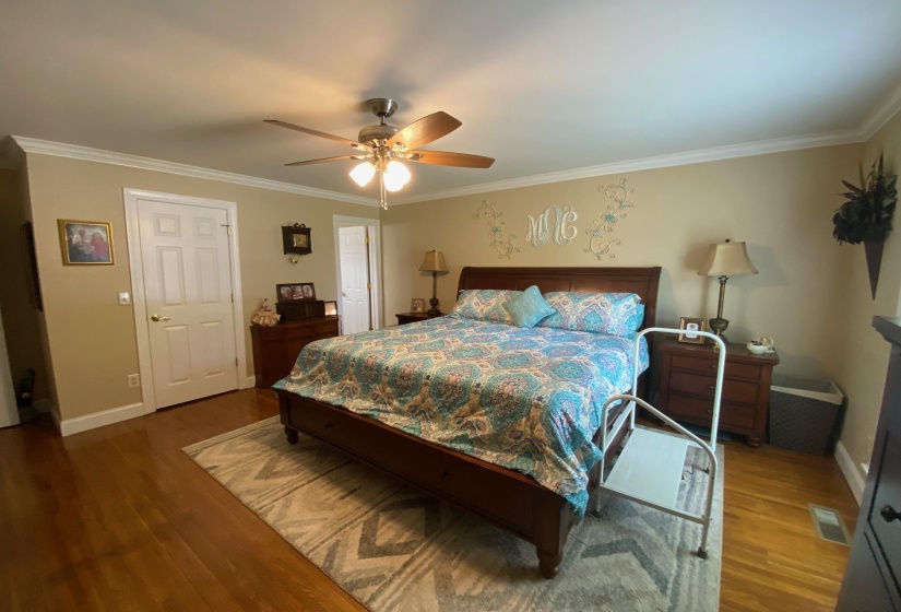 90 JAGGERS LN, Savannah, Tennessee 38372, 4 Bedrooms Bedrooms, 11 Rooms Rooms,3 BathroomsBathrooms,Residential,For Sale,JAGGERS,10224849